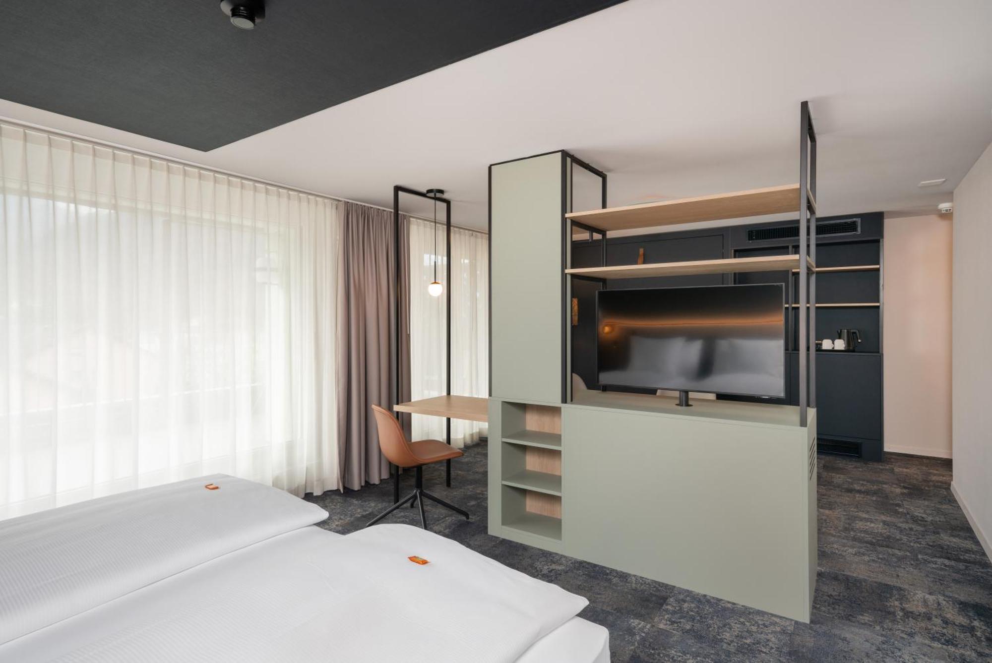 Stella Swiss Quality Hotel Интерлакен Екстериор снимка