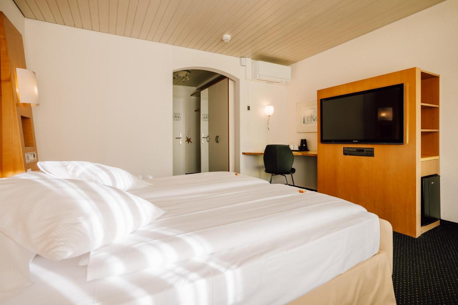 Stella Swiss Quality Hotel Интерлакен Екстериор снимка